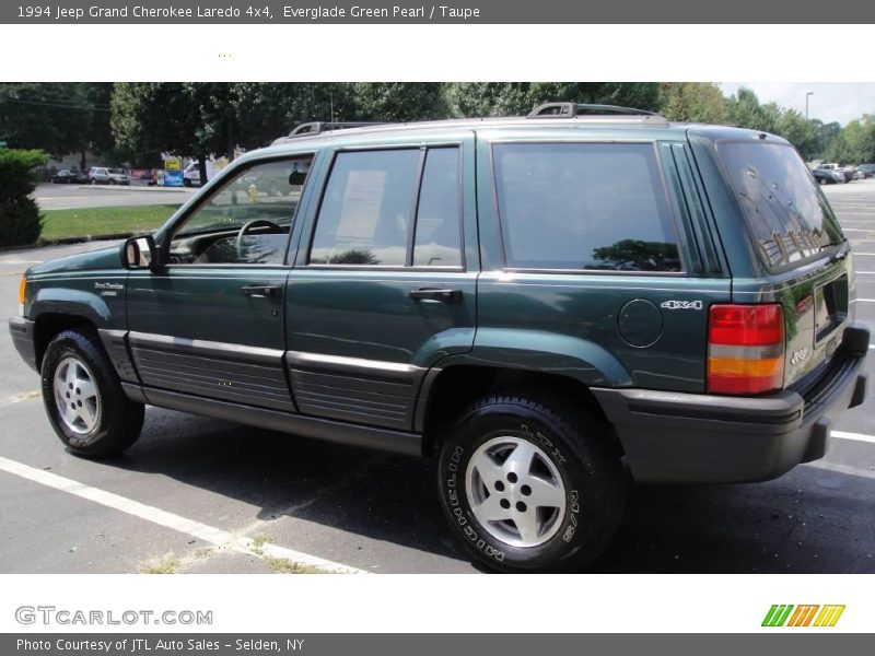 Everglade Green Pearl / Taupe 1994 Jeep Grand Cherokee Laredo 4x4