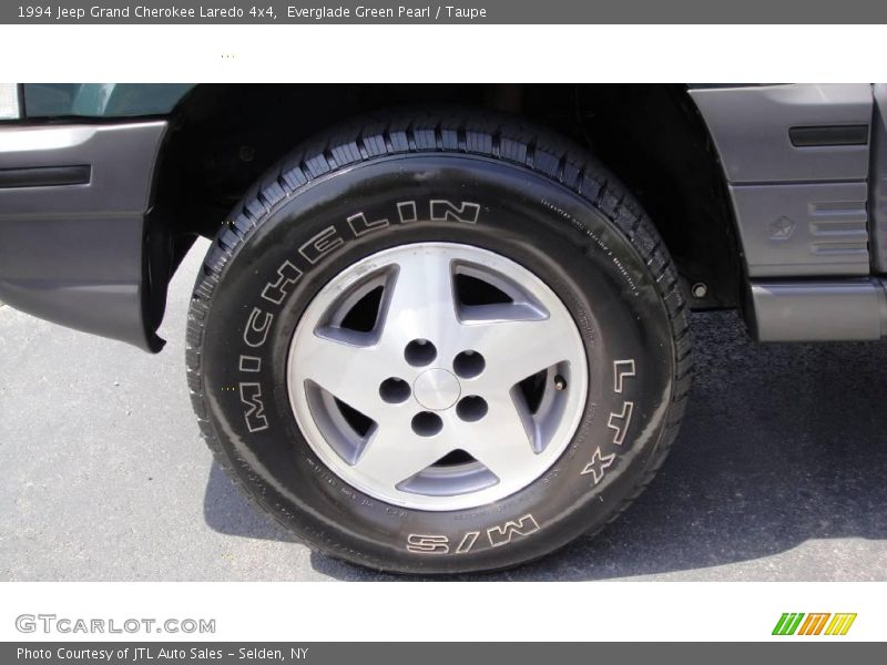 Everglade Green Pearl / Taupe 1994 Jeep Grand Cherokee Laredo 4x4