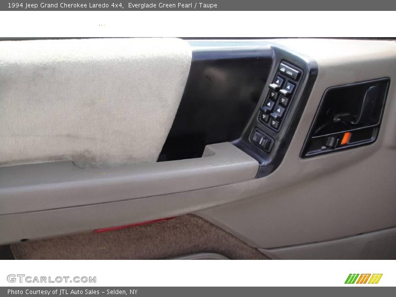 Everglade Green Pearl / Taupe 1994 Jeep Grand Cherokee Laredo 4x4