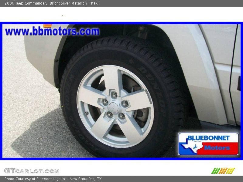 Bright Silver Metallic / Khaki 2006 Jeep Commander