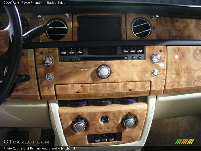 Black / Beige 2006 Rolls-Royce Phantom