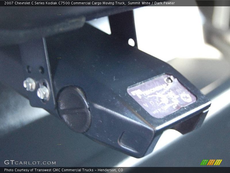 Summit White / Dark Pewter 2007 Chevrolet C Series Kodiak C7500 Commercial Cargo Moving Truck