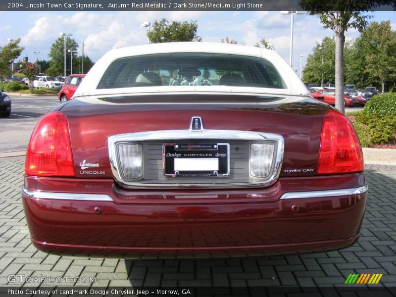 Autumn Red Metallic / Dark Stone/Medium Light Stone 2004 Lincoln Town Car Signature
