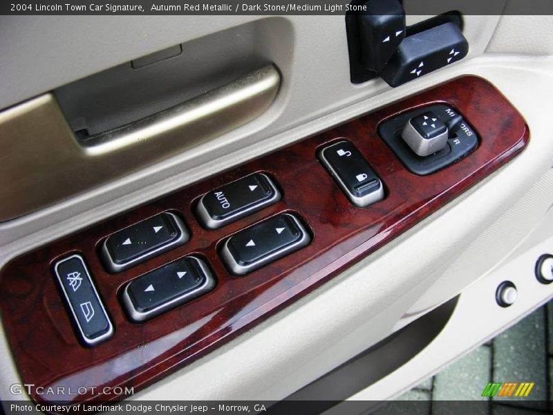 Autumn Red Metallic / Dark Stone/Medium Light Stone 2004 Lincoln Town Car Signature