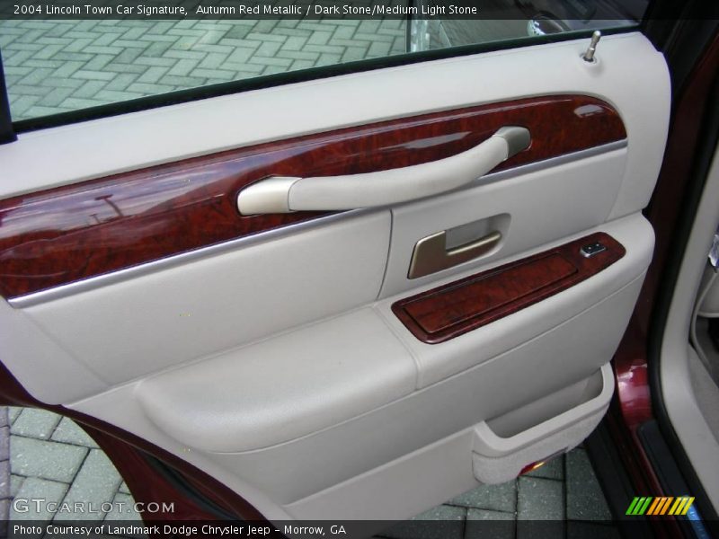 Autumn Red Metallic / Dark Stone/Medium Light Stone 2004 Lincoln Town Car Signature