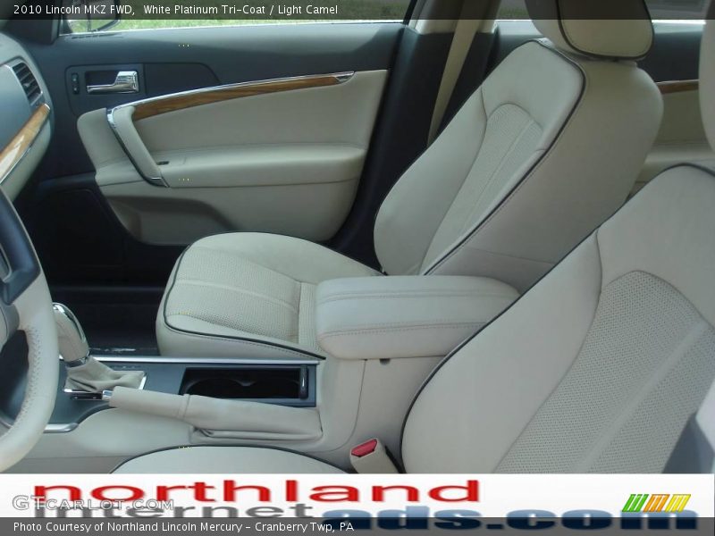 White Platinum Tri-Coat / Light Camel 2010 Lincoln MKZ FWD