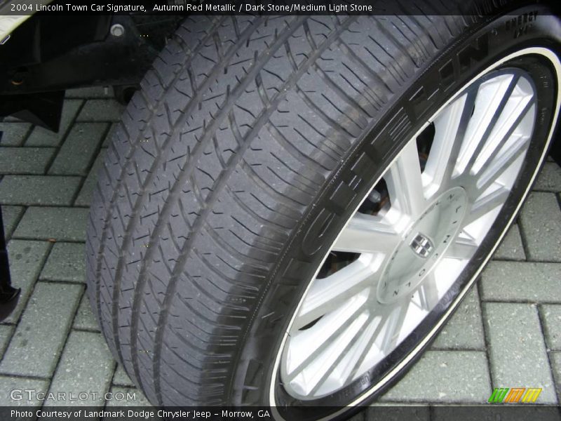 Autumn Red Metallic / Dark Stone/Medium Light Stone 2004 Lincoln Town Car Signature