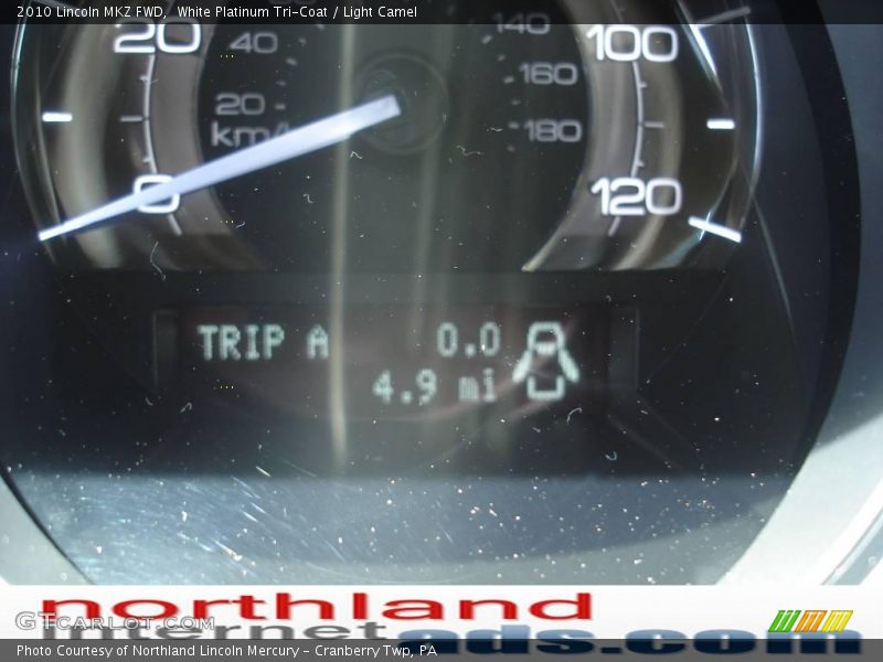 White Platinum Tri-Coat / Light Camel 2010 Lincoln MKZ FWD