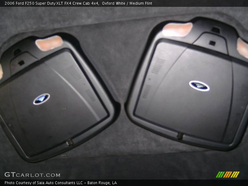 Oxford White / Medium Flint 2006 Ford F250 Super Duty XLT FX4 Crew Cab 4x4