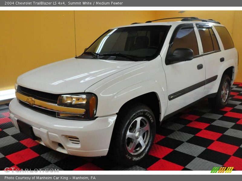 Summit White / Medium Pewter 2004 Chevrolet TrailBlazer LS 4x4