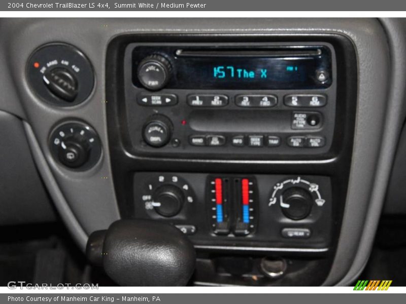 Summit White / Medium Pewter 2004 Chevrolet TrailBlazer LS 4x4