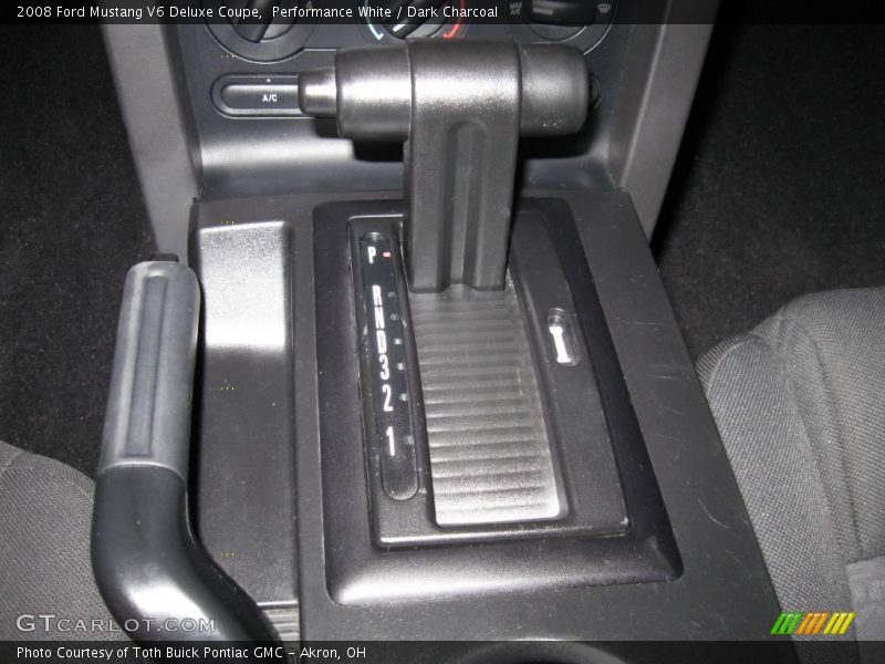 Performance White / Dark Charcoal 2008 Ford Mustang V6 Deluxe Coupe