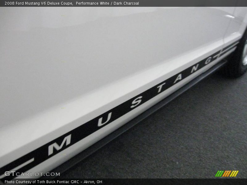 Performance White / Dark Charcoal 2008 Ford Mustang V6 Deluxe Coupe