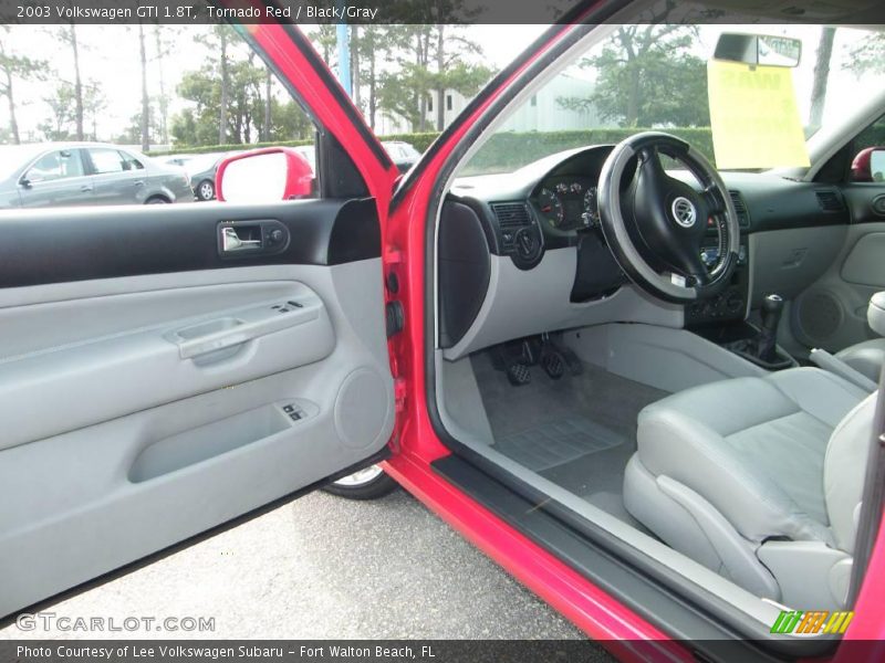 Tornado Red / Black/Gray 2003 Volkswagen GTI 1.8T