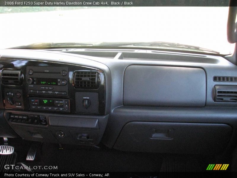 Black / Black 2006 Ford F250 Super Duty Harley Davidson Crew Cab 4x4