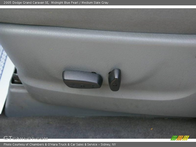 Midnight Blue Pearl / Medium Slate Gray 2005 Dodge Grand Caravan SE