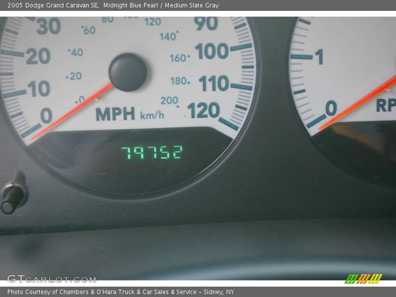 Midnight Blue Pearl / Medium Slate Gray 2005 Dodge Grand Caravan SE
