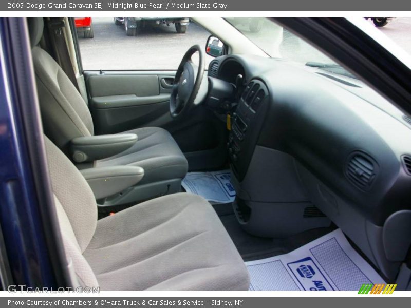 Midnight Blue Pearl / Medium Slate Gray 2005 Dodge Grand Caravan SE