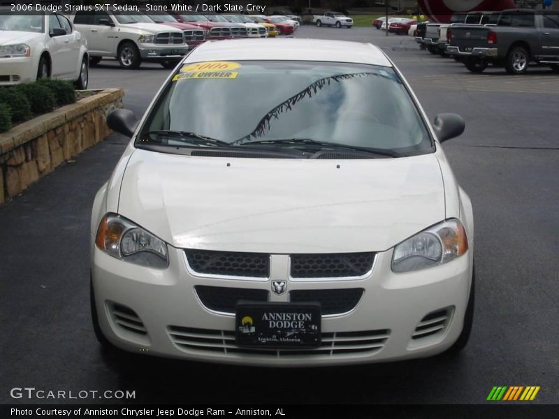Stone White / Dark Slate Grey 2006 Dodge Stratus SXT Sedan