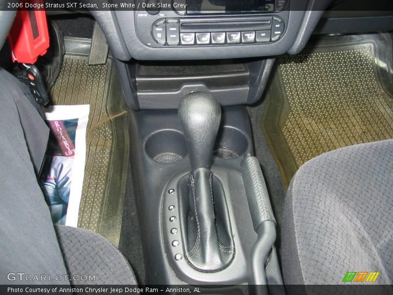 Stone White / Dark Slate Grey 2006 Dodge Stratus SXT Sedan