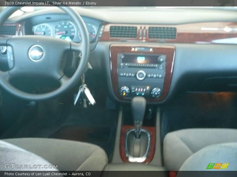 Silver Ice Metallic / Ebony 2009 Chevrolet Impala LT