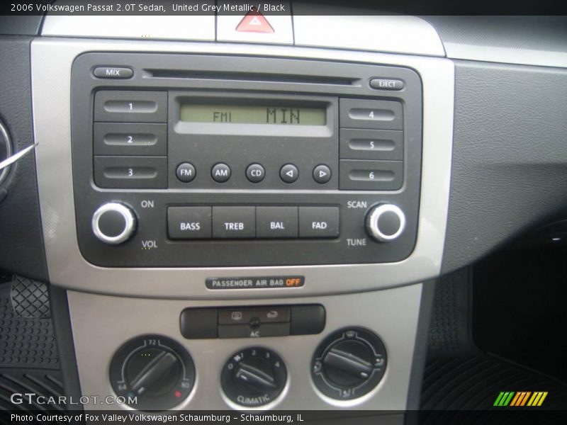United Grey Metallic / Black 2006 Volkswagen Passat 2.0T Sedan