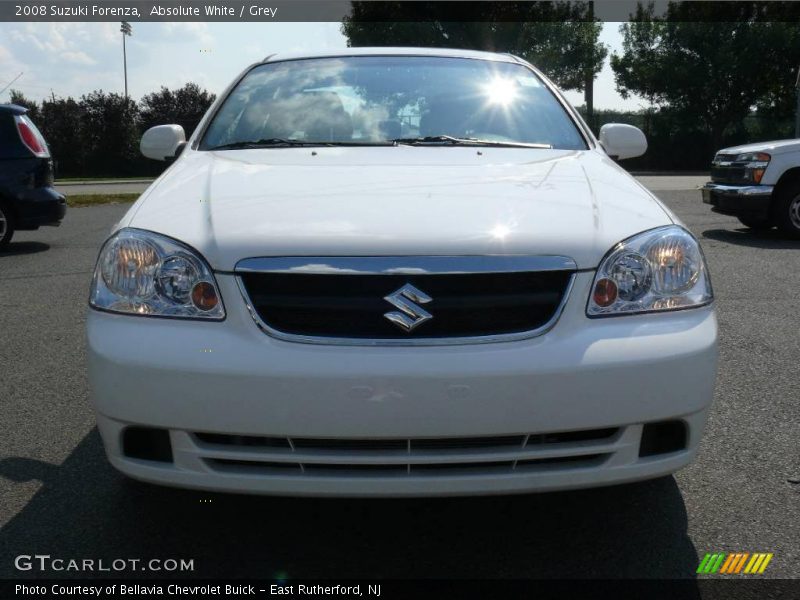 Absolute White / Grey 2008 Suzuki Forenza