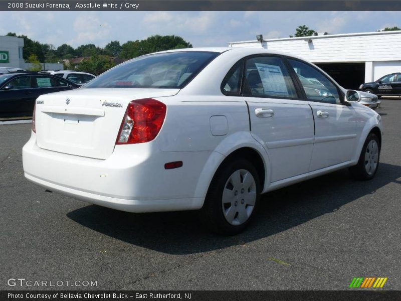 Absolute White / Grey 2008 Suzuki Forenza