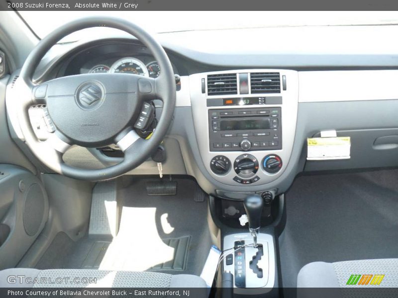 Absolute White / Grey 2008 Suzuki Forenza