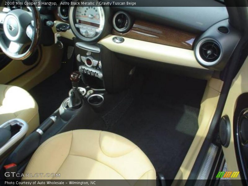 Astro Black Metallic / Gravity Tuscan Beige 2008 Mini Cooper S Hardtop