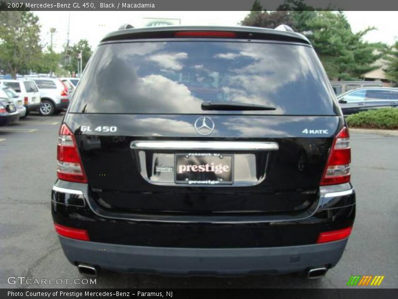 Black / Macadamia 2007 Mercedes-Benz GL 450