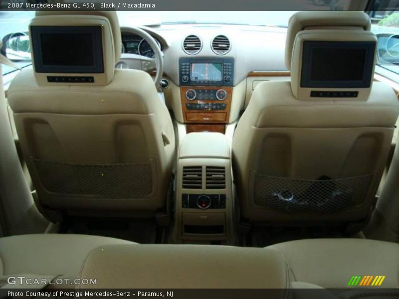 Black / Macadamia 2007 Mercedes-Benz GL 450