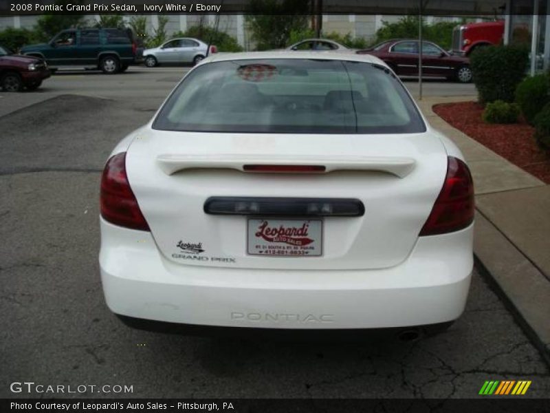 Ivory White / Ebony 2008 Pontiac Grand Prix Sedan