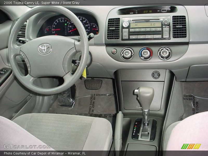 Super White / Stone Gray 2006 Toyota Camry LE