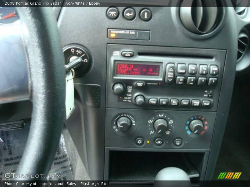 Ivory White / Ebony 2008 Pontiac Grand Prix Sedan