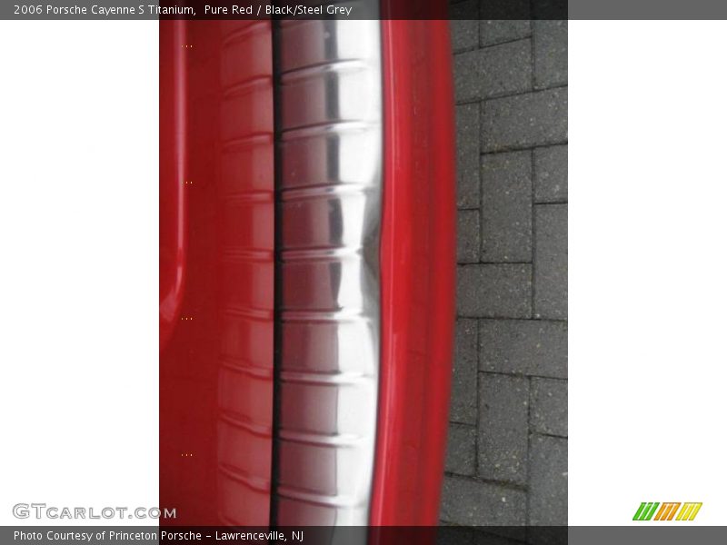 Pure Red / Black/Steel Grey 2006 Porsche Cayenne S Titanium