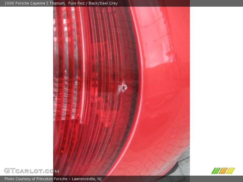 Pure Red / Black/Steel Grey 2006 Porsche Cayenne S Titanium