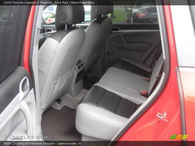 Pure Red / Black/Steel Grey 2006 Porsche Cayenne S Titanium