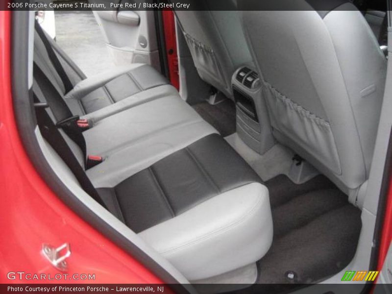 Pure Red / Black/Steel Grey 2006 Porsche Cayenne S Titanium