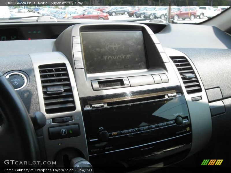 Super White / Gray 2006 Toyota Prius Hybrid