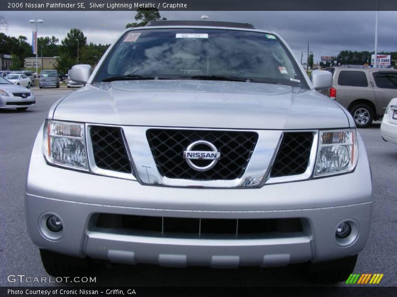Silver Lightning Metallic / Graphite 2006 Nissan Pathfinder SE