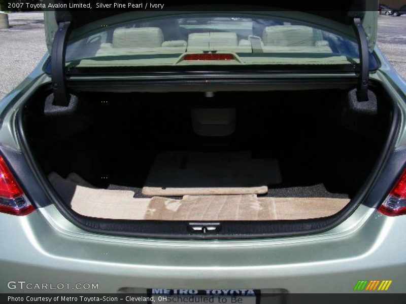 Silver Pine Pearl / Ivory 2007 Toyota Avalon Limited