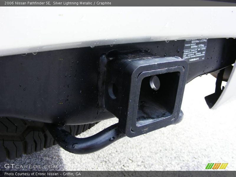 Silver Lightning Metallic / Graphite 2006 Nissan Pathfinder SE