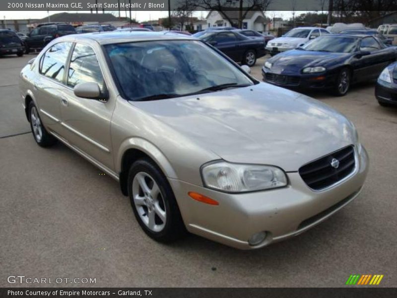 Sunlit Sand Metallic / Blond 2000 Nissan Maxima GLE