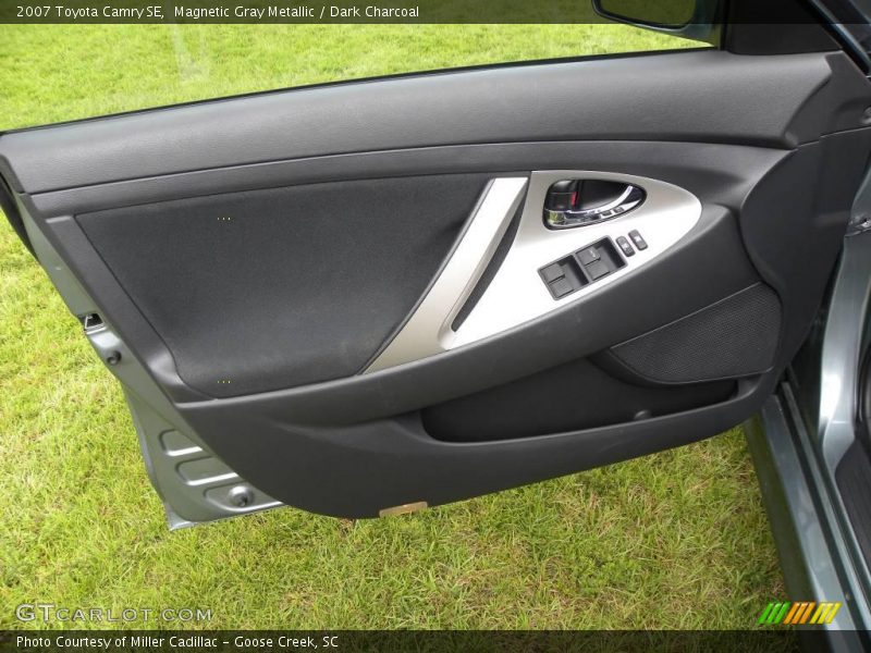 Magnetic Gray Metallic / Dark Charcoal 2007 Toyota Camry SE