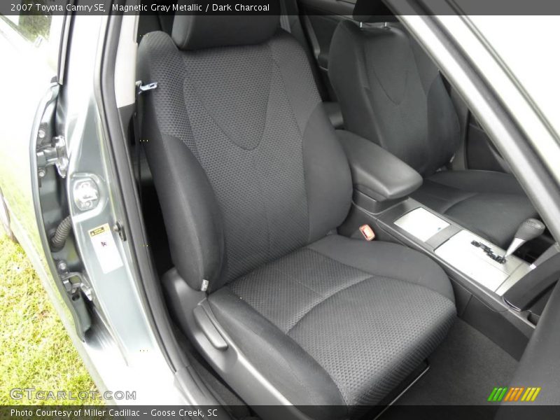 Magnetic Gray Metallic / Dark Charcoal 2007 Toyota Camry SE
