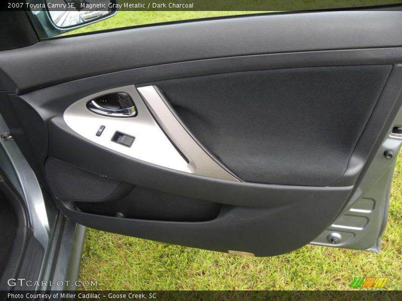 Magnetic Gray Metallic / Dark Charcoal 2007 Toyota Camry SE