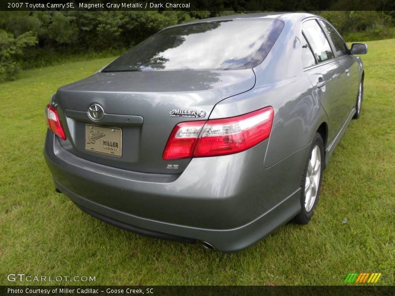 Magnetic Gray Metallic / Dark Charcoal 2007 Toyota Camry SE
