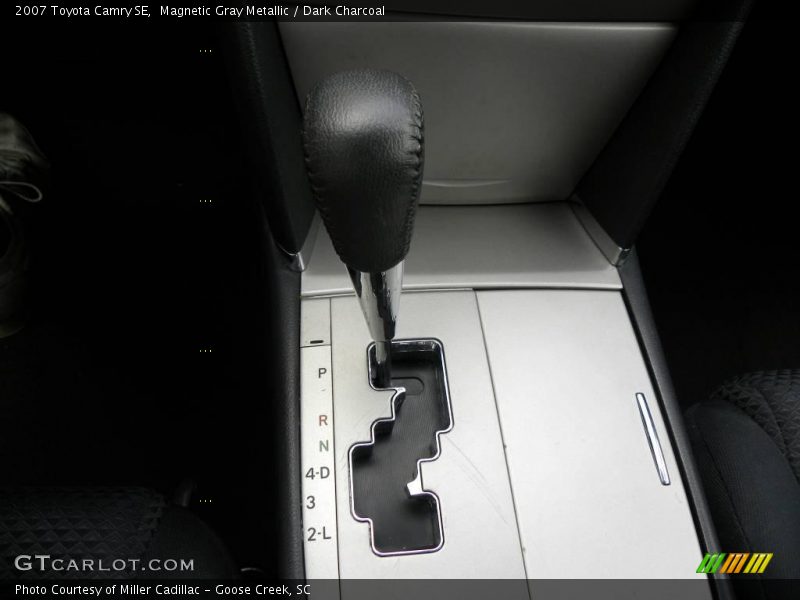 Magnetic Gray Metallic / Dark Charcoal 2007 Toyota Camry SE