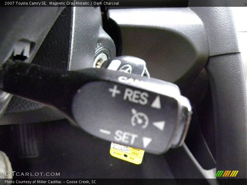 Magnetic Gray Metallic / Dark Charcoal 2007 Toyota Camry SE